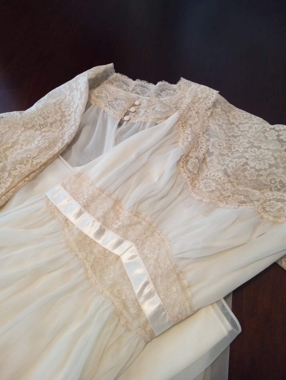 Vanity Fair Sheer Ivory Lingerie Overlay